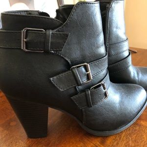Forever black buckle boots.